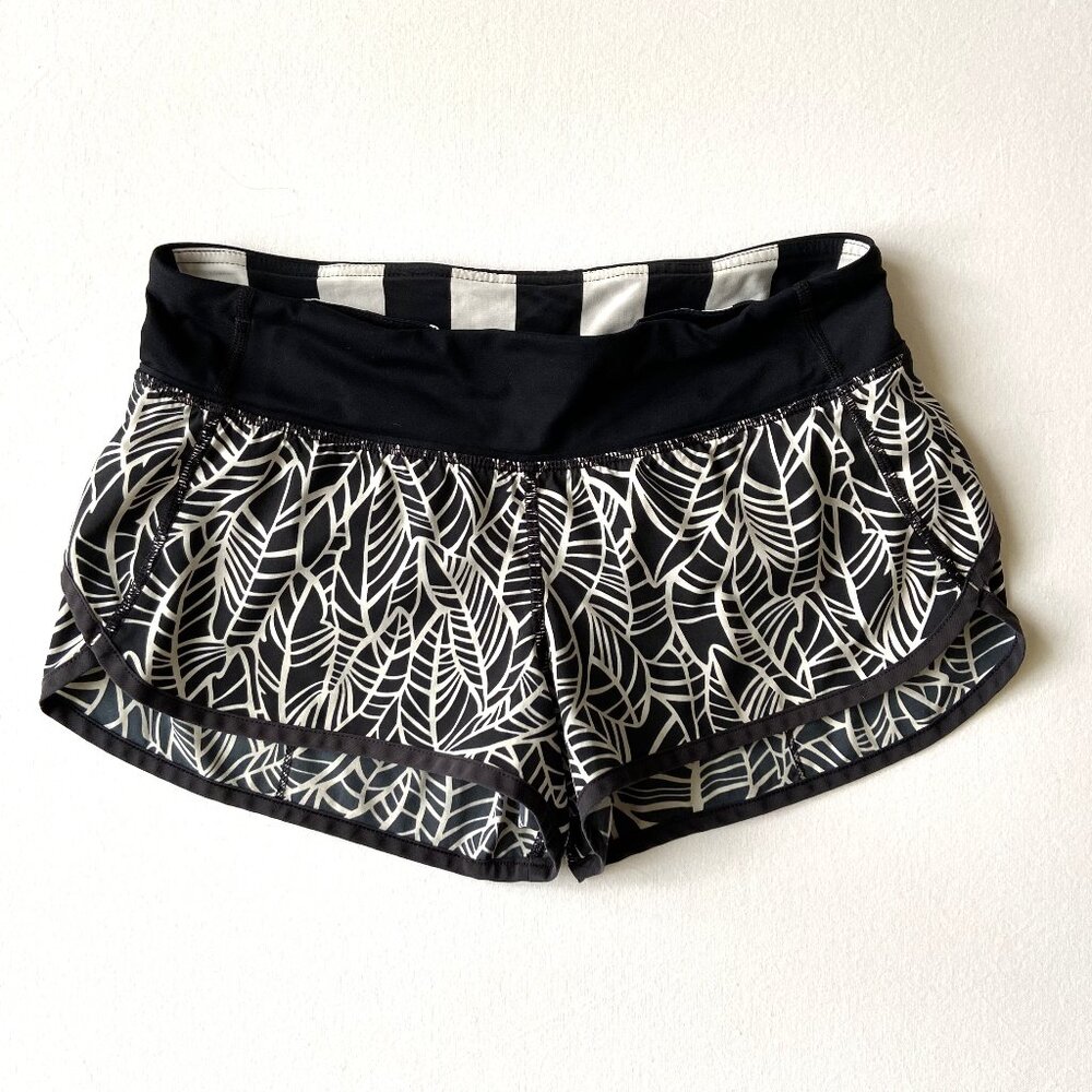 Lululemon Speed Short Size 4 2-Way Stretch Pretty Palm Black Angel Wing / Black